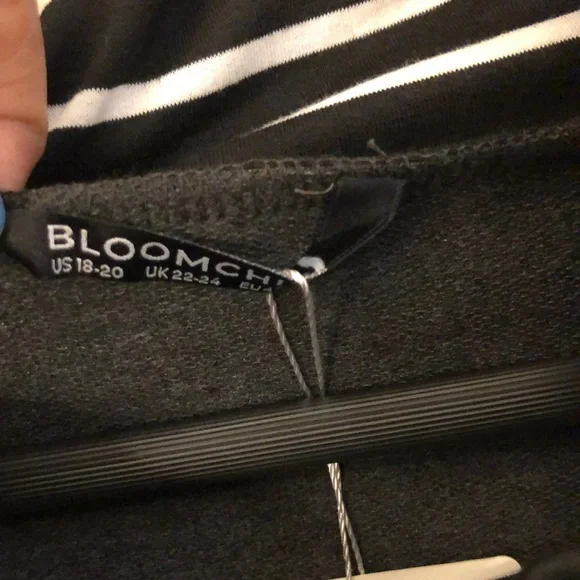 Bloom Chic Mock Neck Striped Patchwork Drawstring Sweatshirt 18-20 NWT - Picture 3 of 8